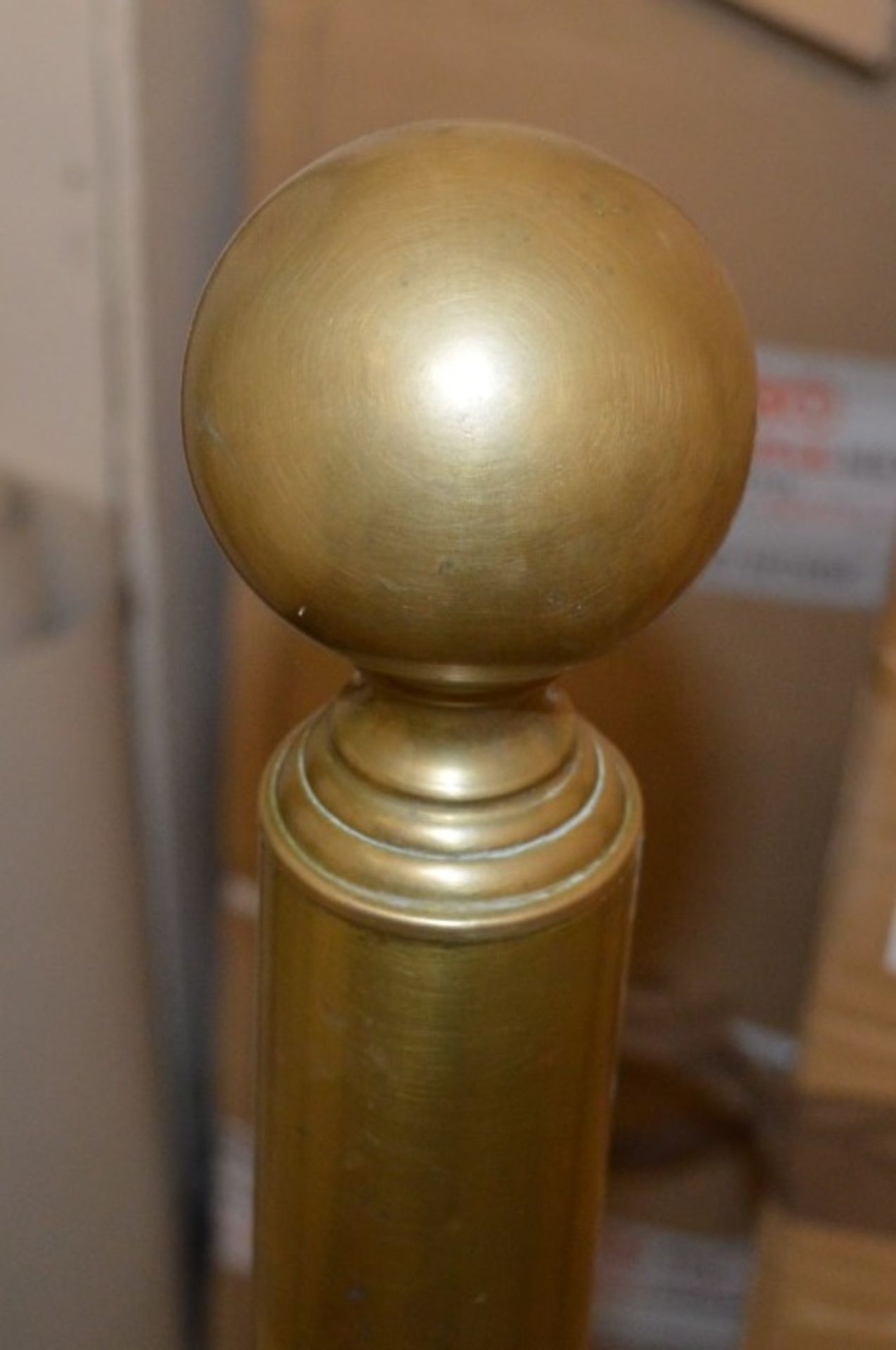 3 x Heavy Duty Brass Barrier Posts With Ropes - Ideal For Use in Hotels, Restaurants, Clubs or - Image 4 of 5