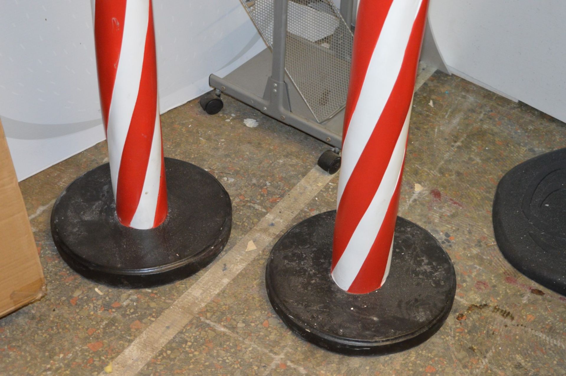 2 x Giant Freestanding Candy Cane Stick Props - 157 cms Tall - Ref BB1673 GF/R - CL351 - Location: - Image 4 of 4