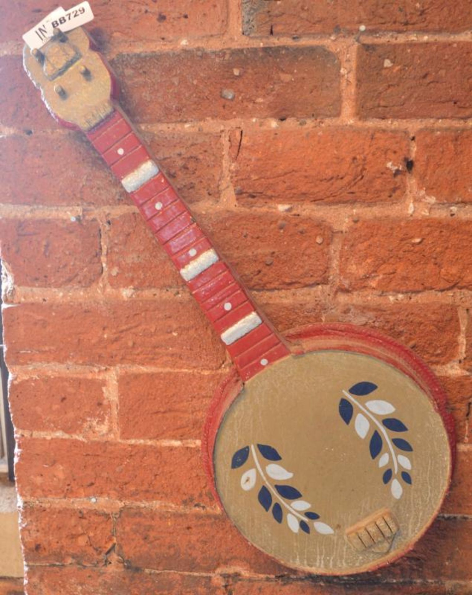 1 x Ornamental Wooden Banjo Guitar - 66 cms Length - Ref BB729 - CL351 - Location: Chorley PR6