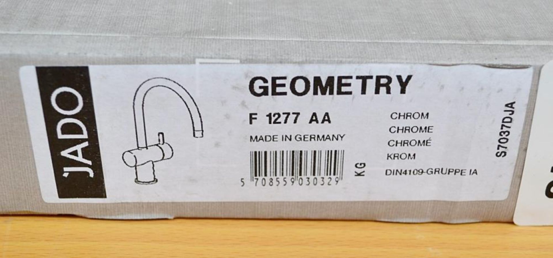 1 x Ideal Standard JADO &quot;Geometry&quot; A1 S/L Basin Mixer Without Waste (F1277AA) - 150mm Proj - Image 2 of 7