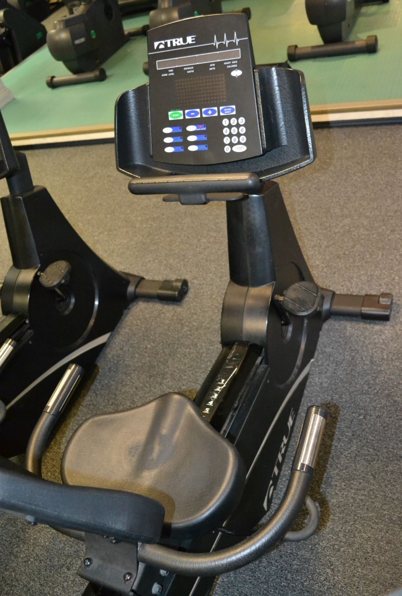 1 x PRECOR Fitness Recumbent Exercise Bike - Dimensions: L160 x W70 x H125cm - Ref: J2033/1FG - - Image 3 of 4