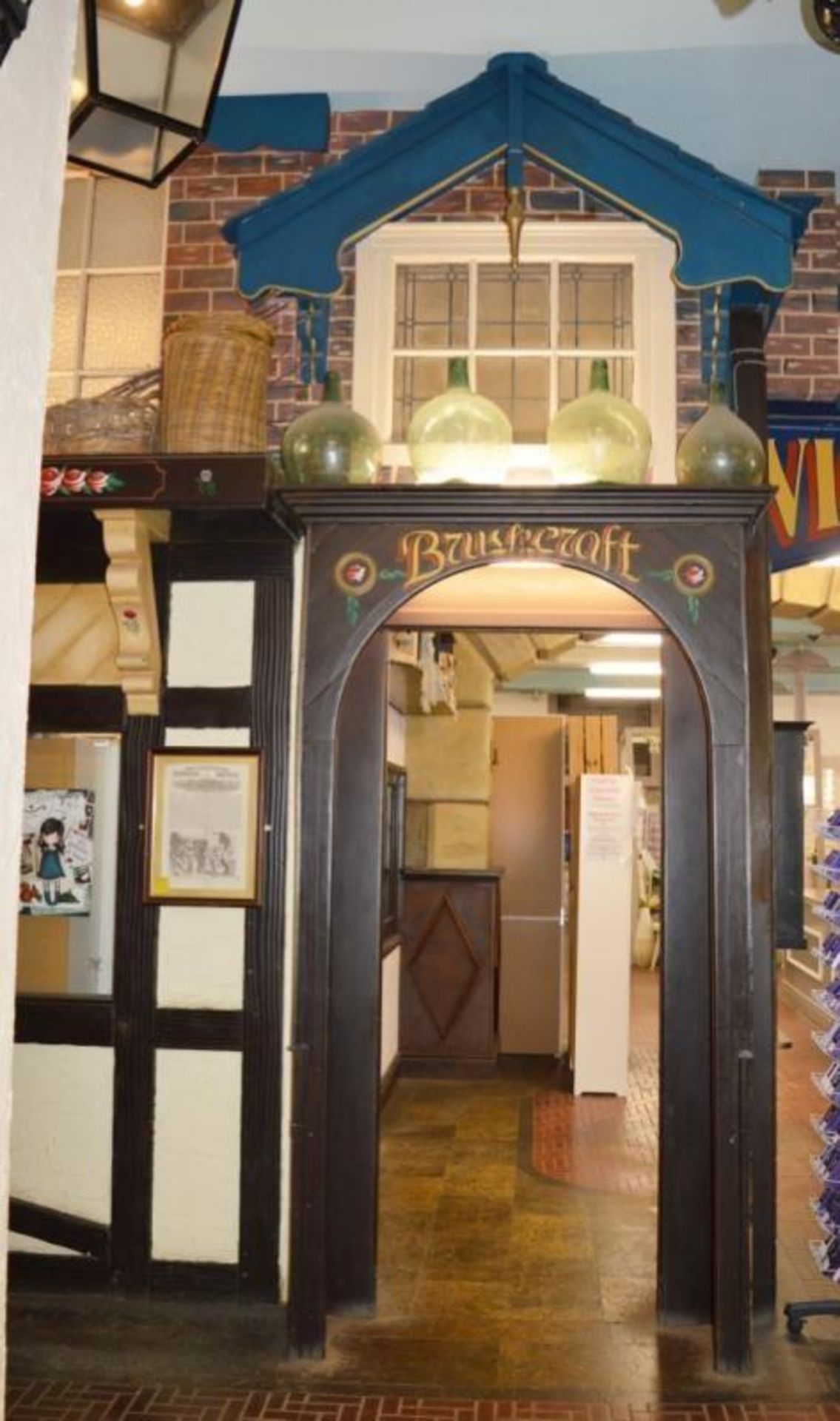 Botany Bay Victorian Style Vintage Corner Shopfront With Additional Door Entrance - Ideal For Shoppi - Image 10 of 17
