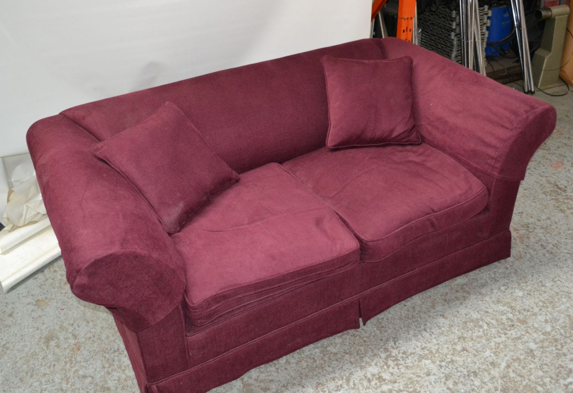 1 x Large Purple Sofa With Arm Covers - CL314 - Location: Altrincham WA14 - *NO VAT On Hammer*<B - Image 6 of 9