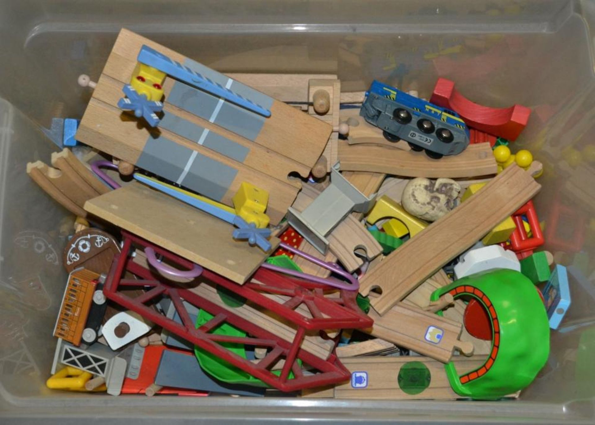 1 x Box of Wooden Train Track, Trains and Accessories - BB569 PTP - CL351 - Location: Chorley PR6