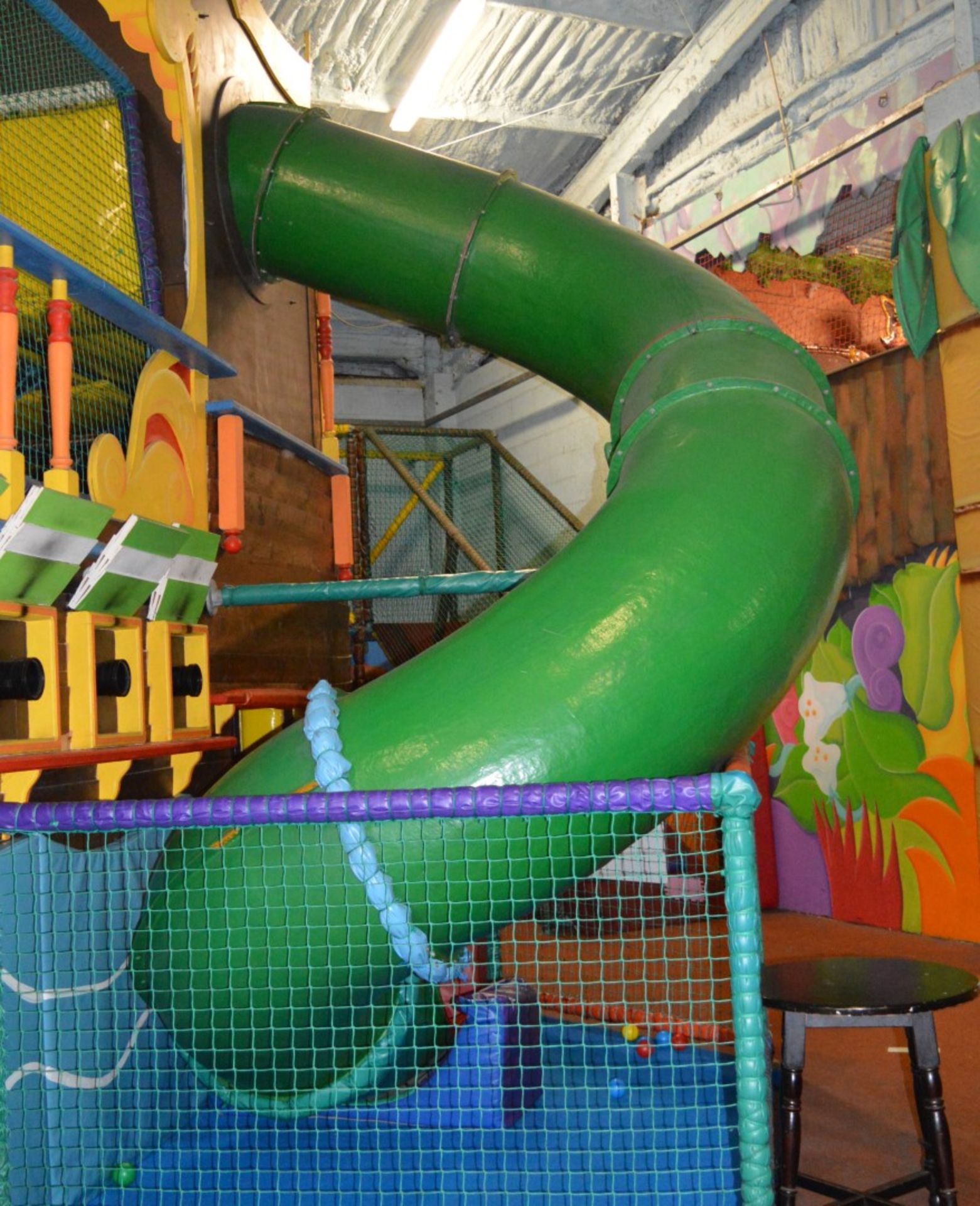 1 x Childrens Playcentre Tunnel Tube Slide in Green - Very Good Condition - Ref PTP - CL351 -