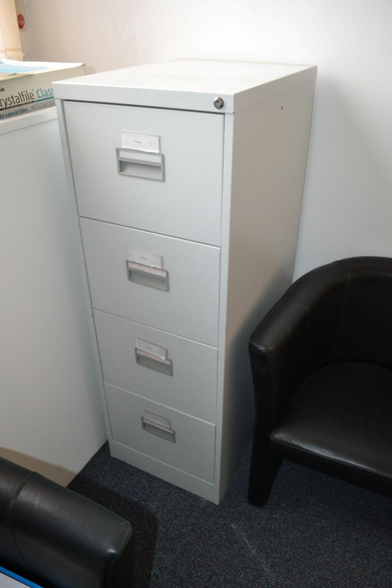 1 x Assorted Collection of Office Furniture Including Office Desk, Cabinet and Filing Cabinet - - Image 3 of 4