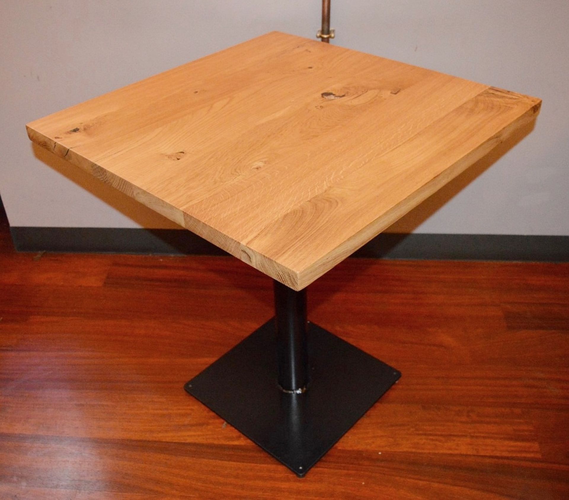 1 x Square Restaurant / Bistro Table - Wooden Topped With A Metal Base - 70x70cm - Recently - Image 3 of 3