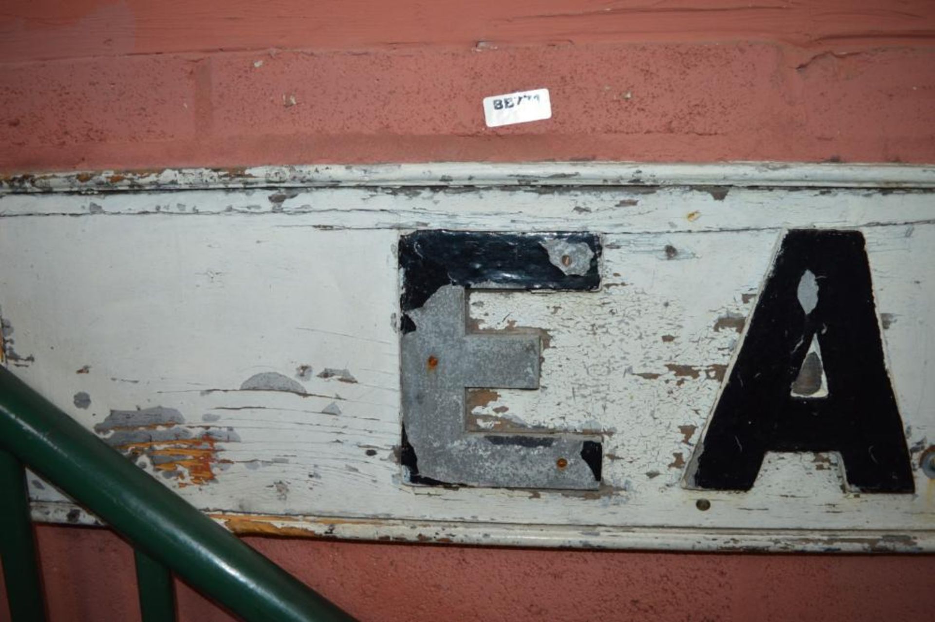 1 x East Junction Vintage Railway Signage - Wooden Back With Metal Lettering Finished in Black and W - Image 4 of 8