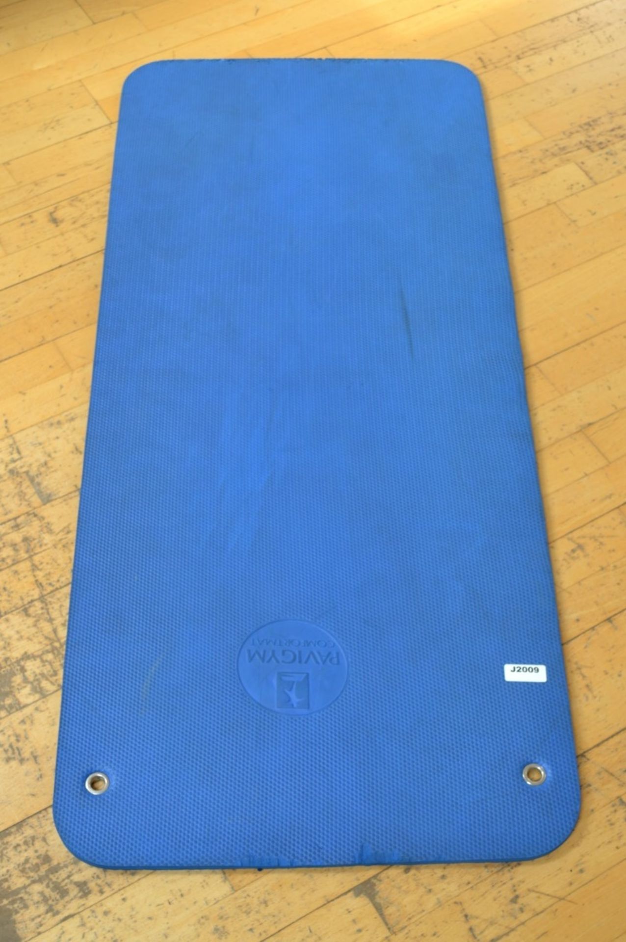 10 x Blue Yoga Mats - Dimensions: L143 x W62cm