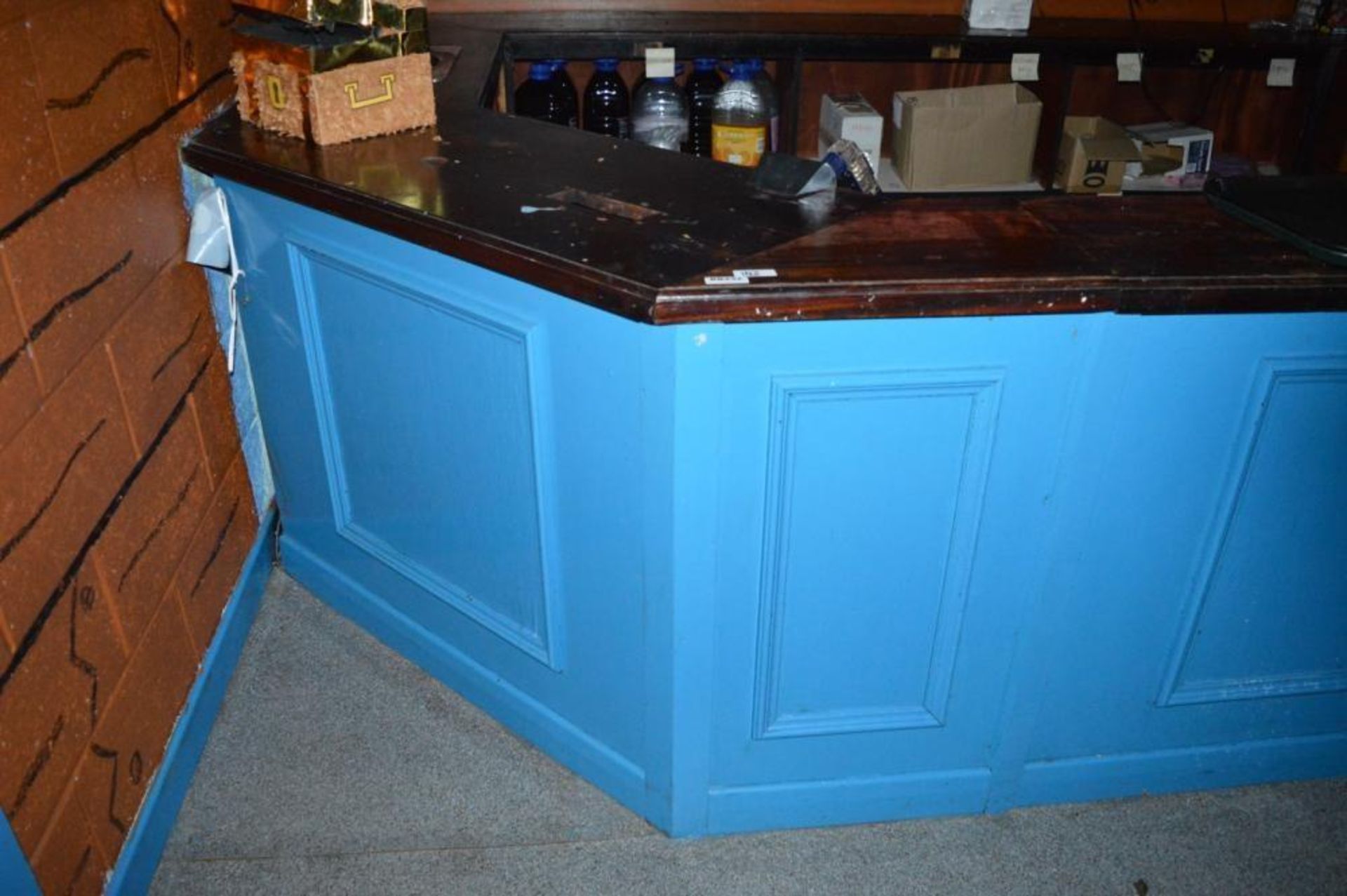 1 x Drinks Bar in Blue With Wooden Counter Top - Includes Backbar Storage and Single Handwash Basin - Image 4 of 11