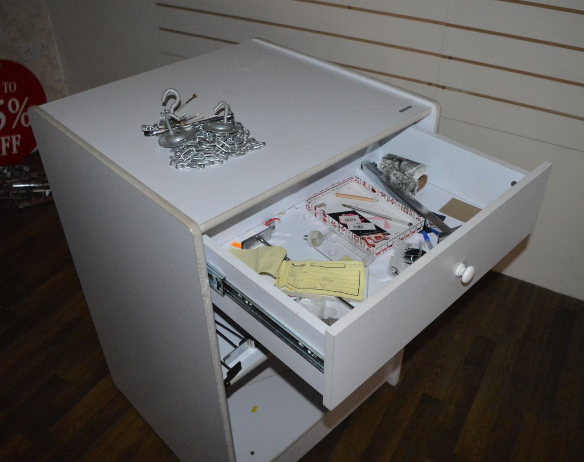 1 Mobile Workstation in White - H90 x W60 x D59 cms - Ref BB858 2F - CL351 - Location: Chorley PR6 - Image 2 of 3