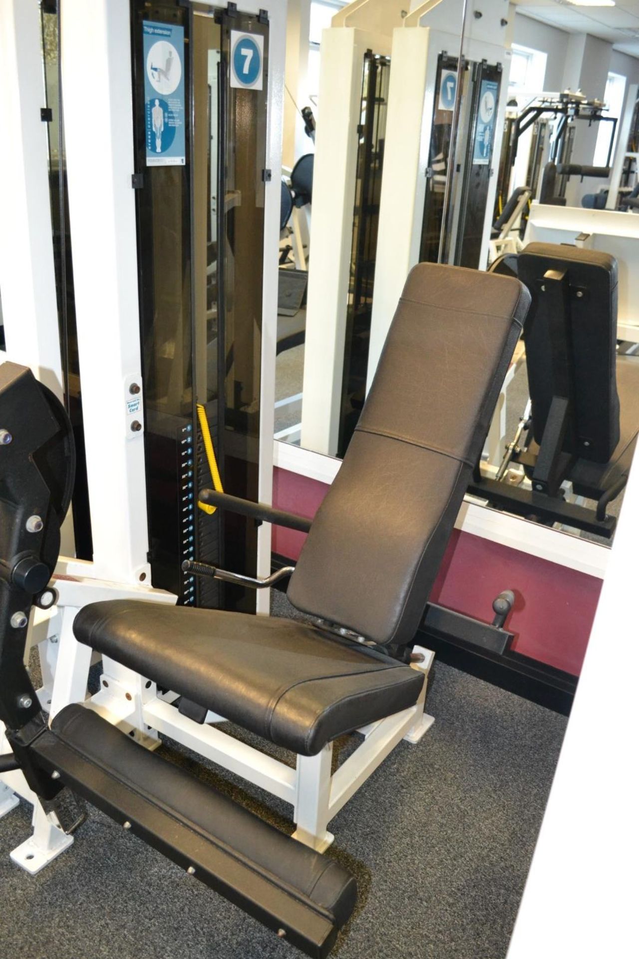 1 x Force Thigh Extension Pin Loaded Gym Machine With 100kg Weights - Ref: J2031 - Image 3 of 3