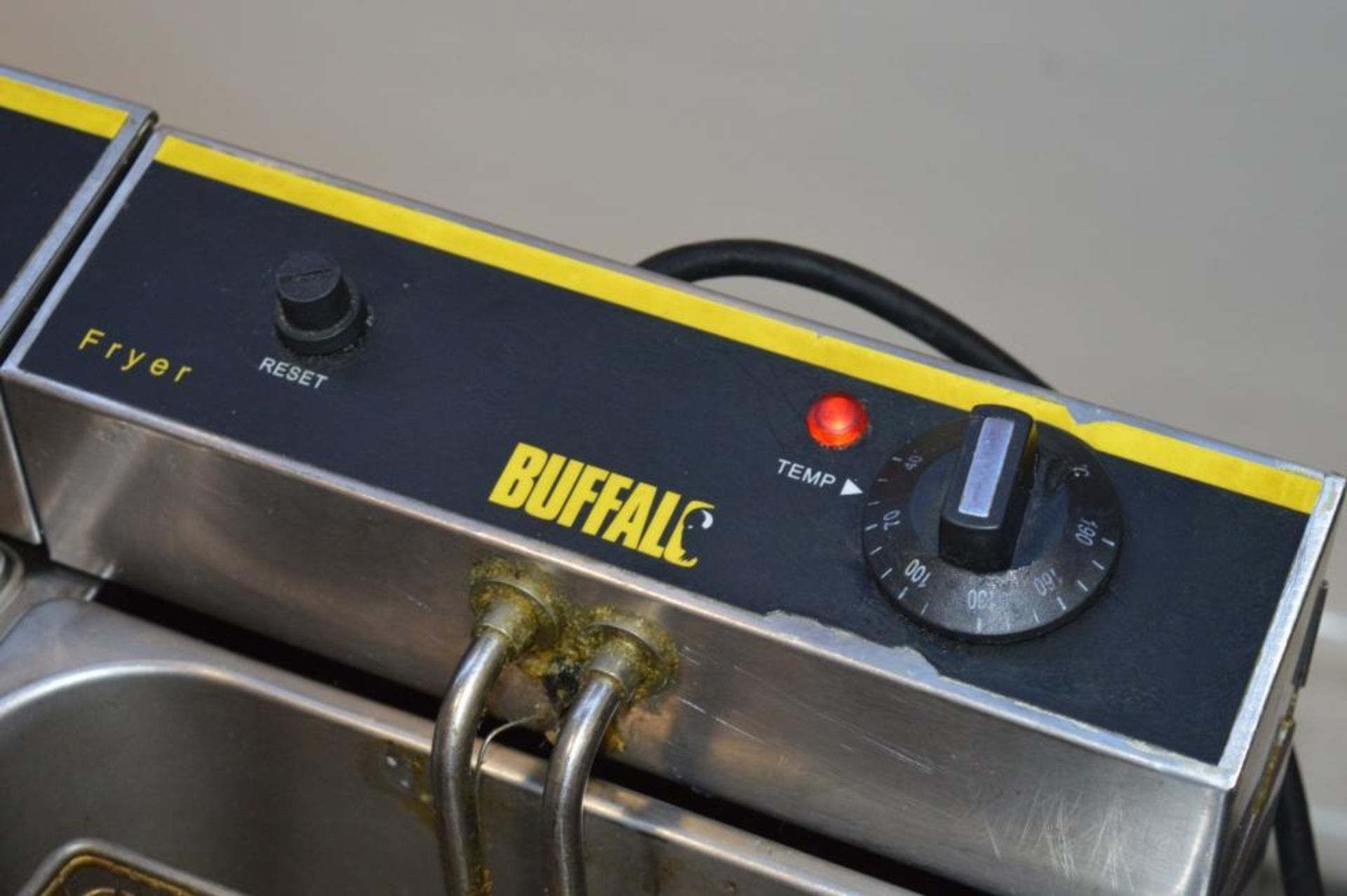 1 x Buffalo L485 Twin Tank Double Fryer - Countertop - Stainless Steel - 2 x 5 Litre - CL295 - Ref J - Image 5 of 5