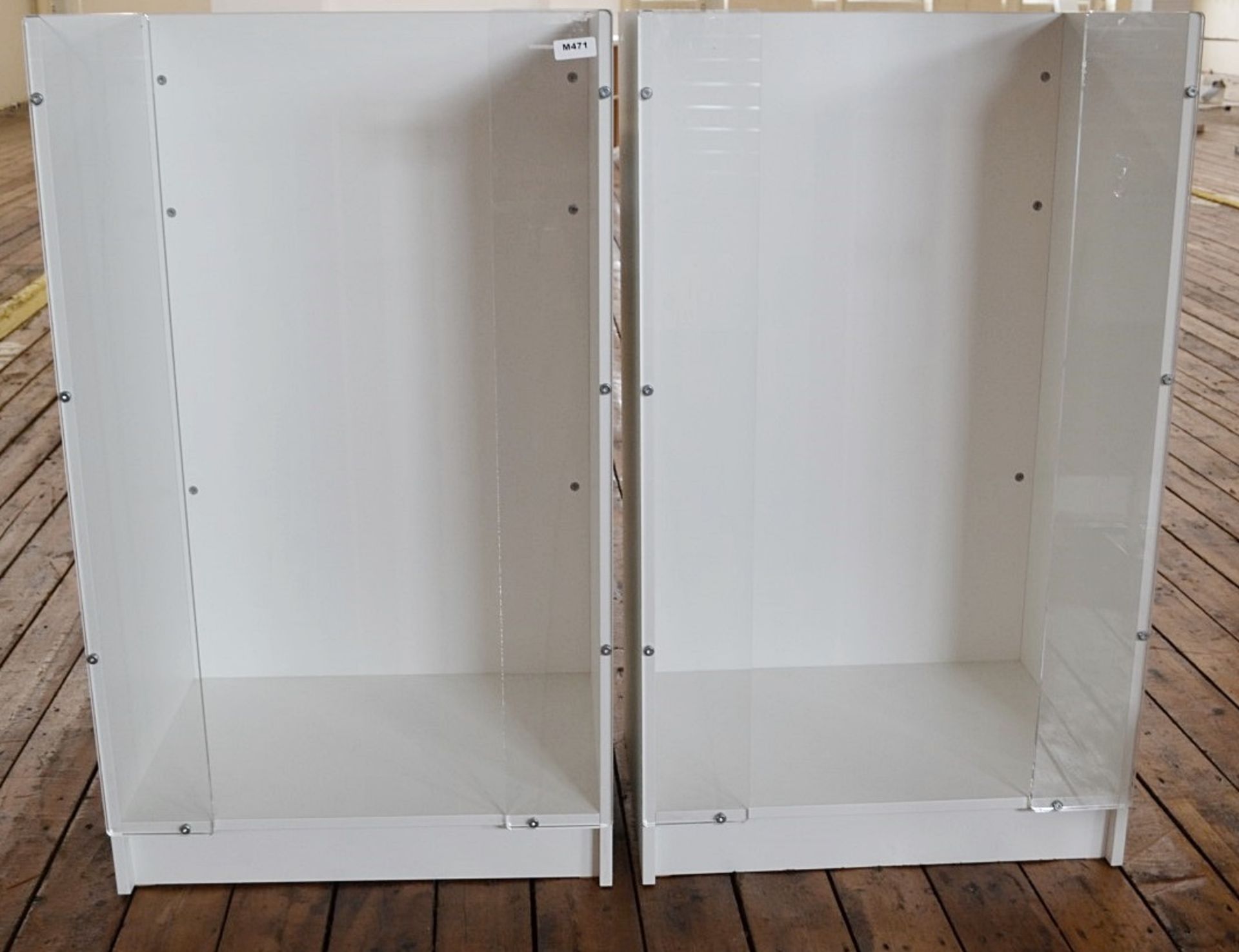 A Pair Of Retail Display With Perspex Panels - Dimensions: W70.5 x D51 x H120cm - Ref M471 F3 - Image 3 of 3