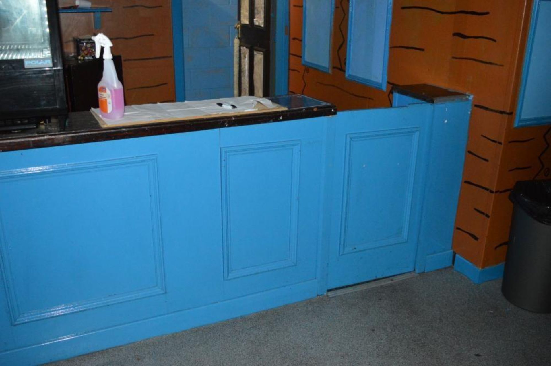 1 x Drinks Bar in Blue With Wooden Counter Top - Includes Backbar Storage and Single Handwash Basin - Image 2 of 11