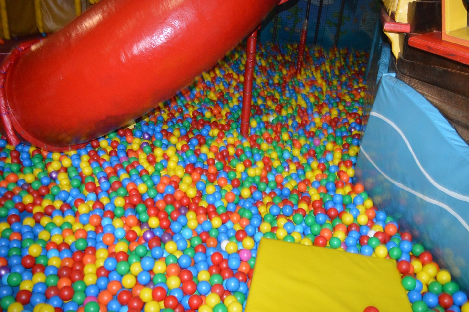 1 x Huge Amount of Childrens Play Balls From Childrens Playcentre in Good Condition - Ref PTP - - Image 4 of 7