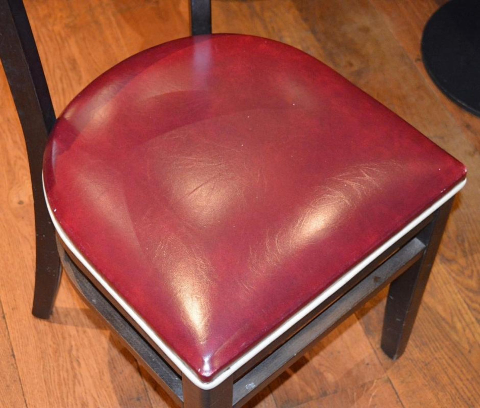 4 x American Diner Restaurant Chairs - Each Features Red Faux Leather Upholstery And White Piping - - Image 2 of 4