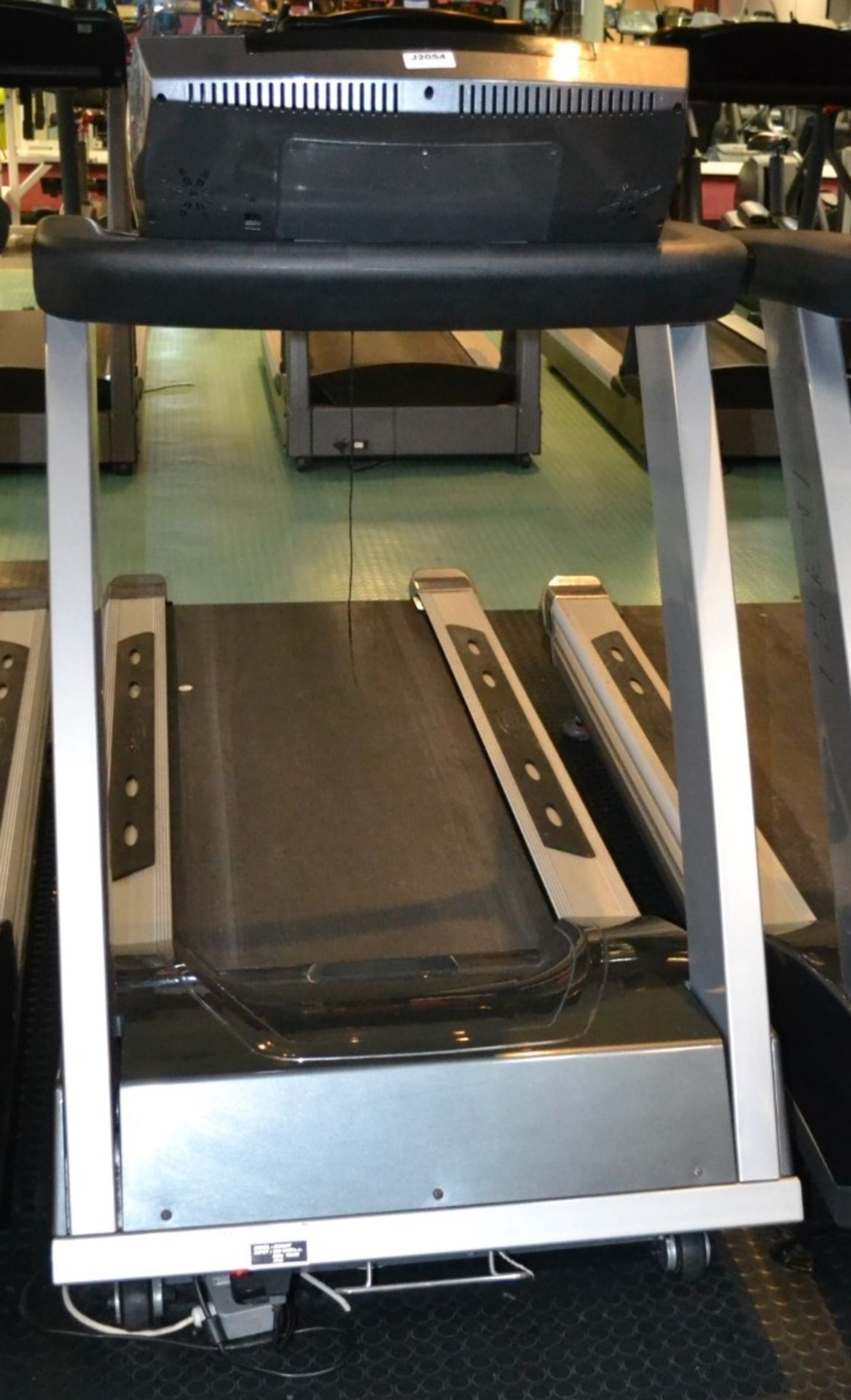 1 x BH Fitness Treadmill Model BH 300T - Dimensions: L230 x H150 x W82cm - Ref: J2054/1FG - - Image 2 of 3