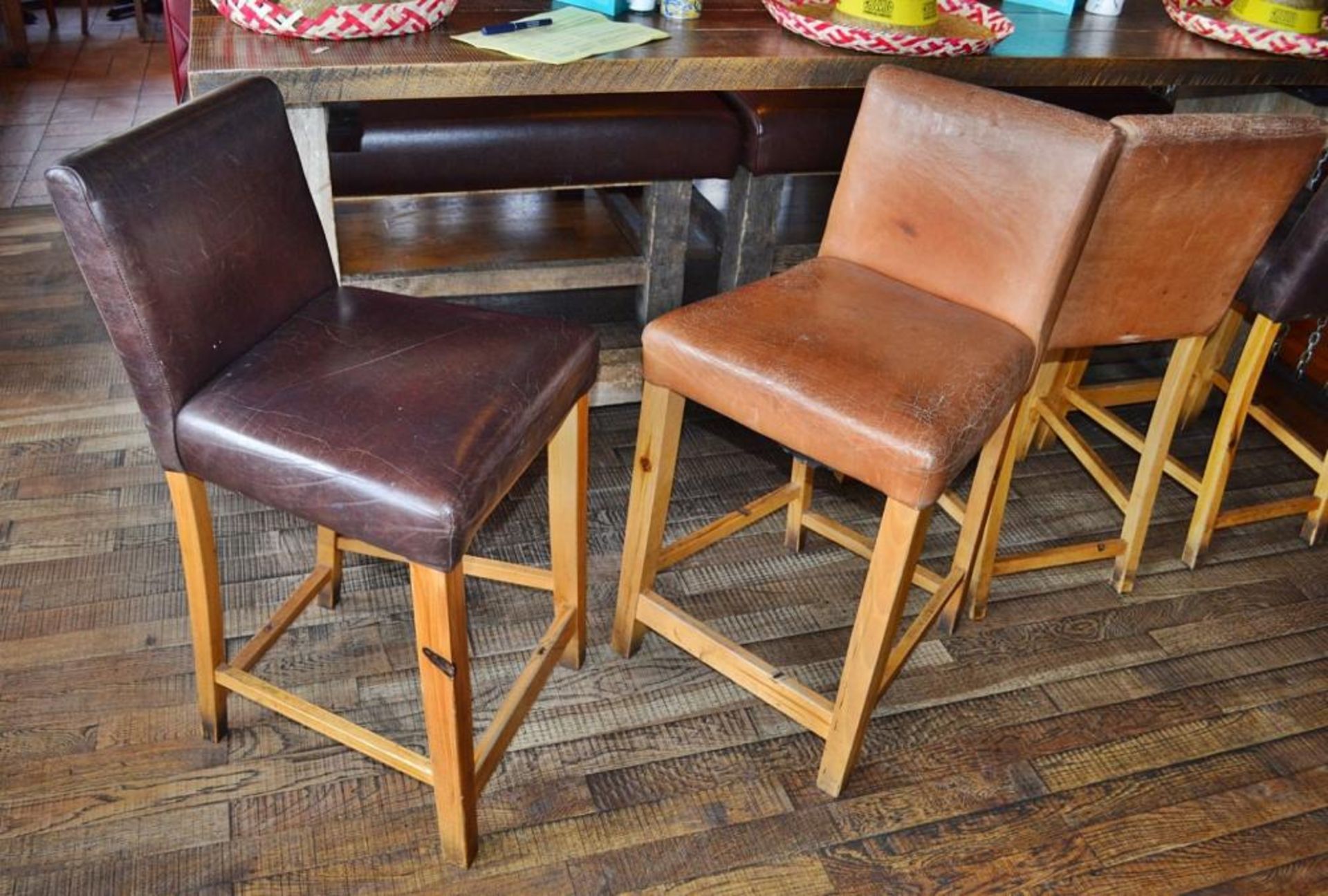 8 x Wooden Bar Stools With Faux Leather Seats in Various Colours - CL363 - Location: Stevenage SG1