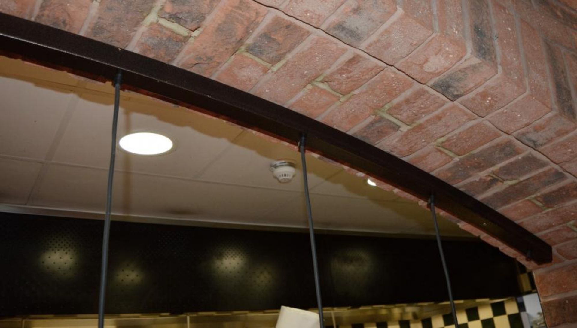7 x Commercial Food Warming Heat Lamps With Curved Holding Rail - CL366 - Ref BB1085 - Location: Mil - Image 6 of 6