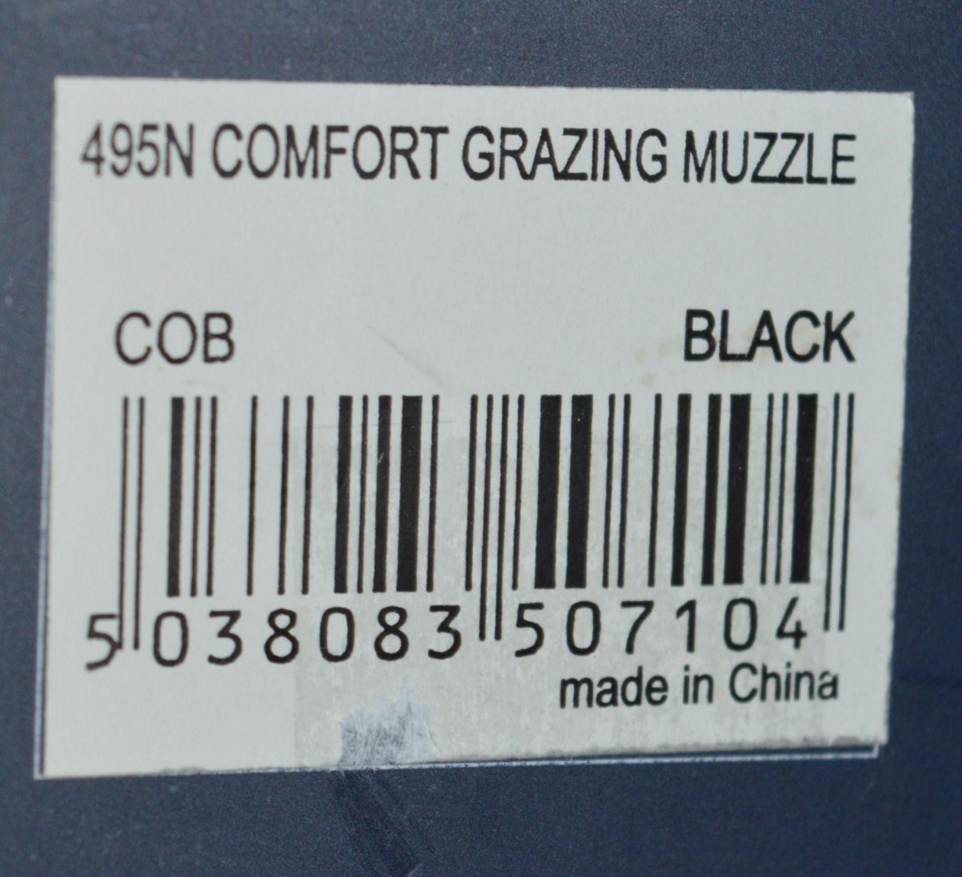 1 x Shires Comfort Grazing Muzzle - Cob 495N Black - New Stock - CL401 - Ref J895 - Location: - Image 3 of 4