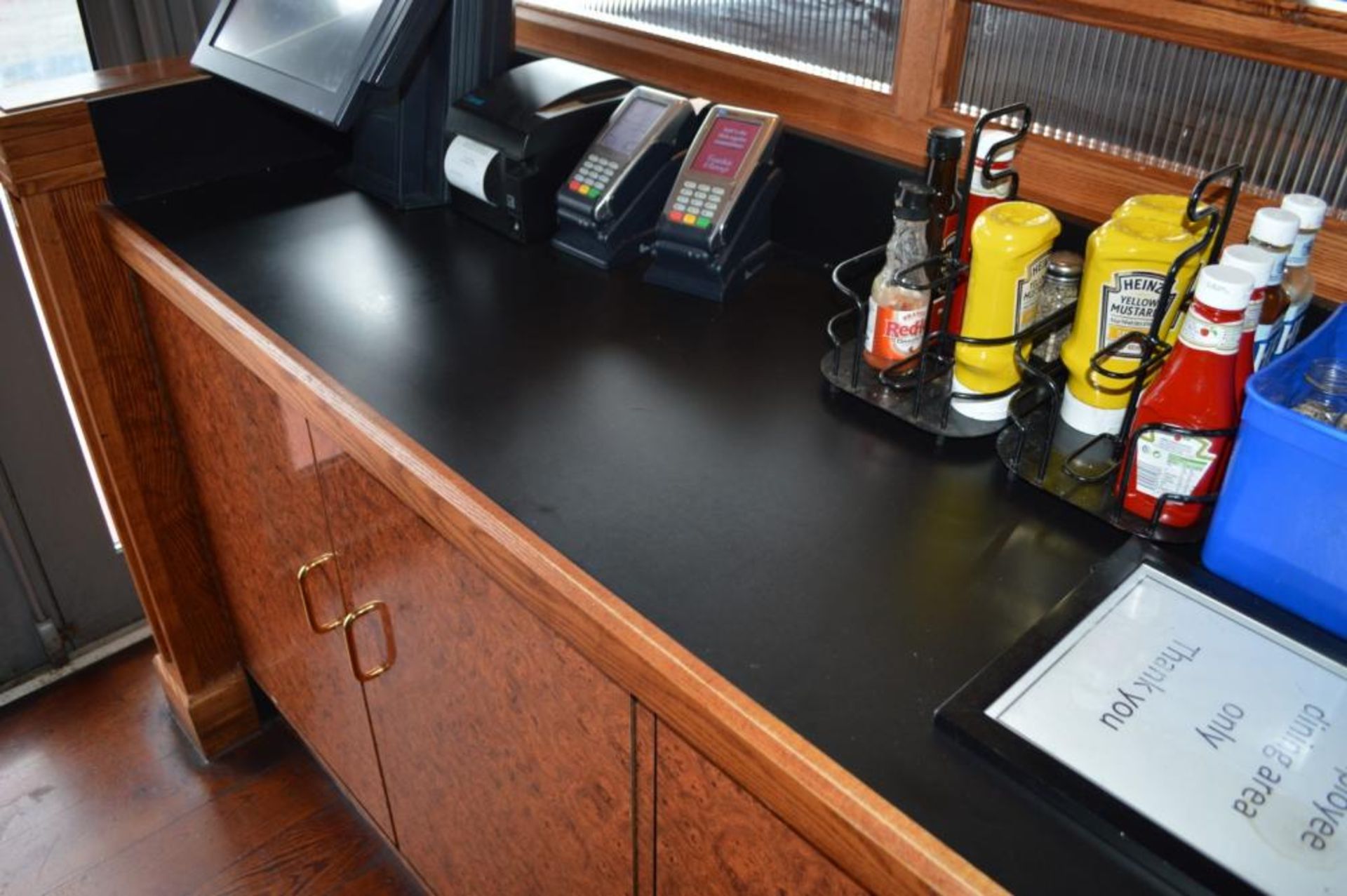 1 x Waiter / Waitress Server Station Cabinet With Burr Walnut Coloured Doors - H109 x W183 x D75 cms - Image 6 of 10