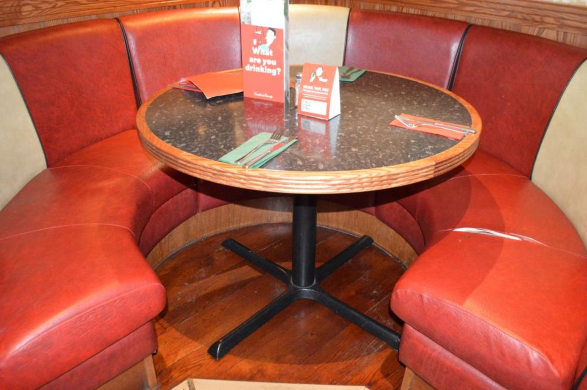 1 x Seating Booth in a 1950's Retro American Diner Design - Upholstered With Red and Cream Faux Leat - Image 6 of 9