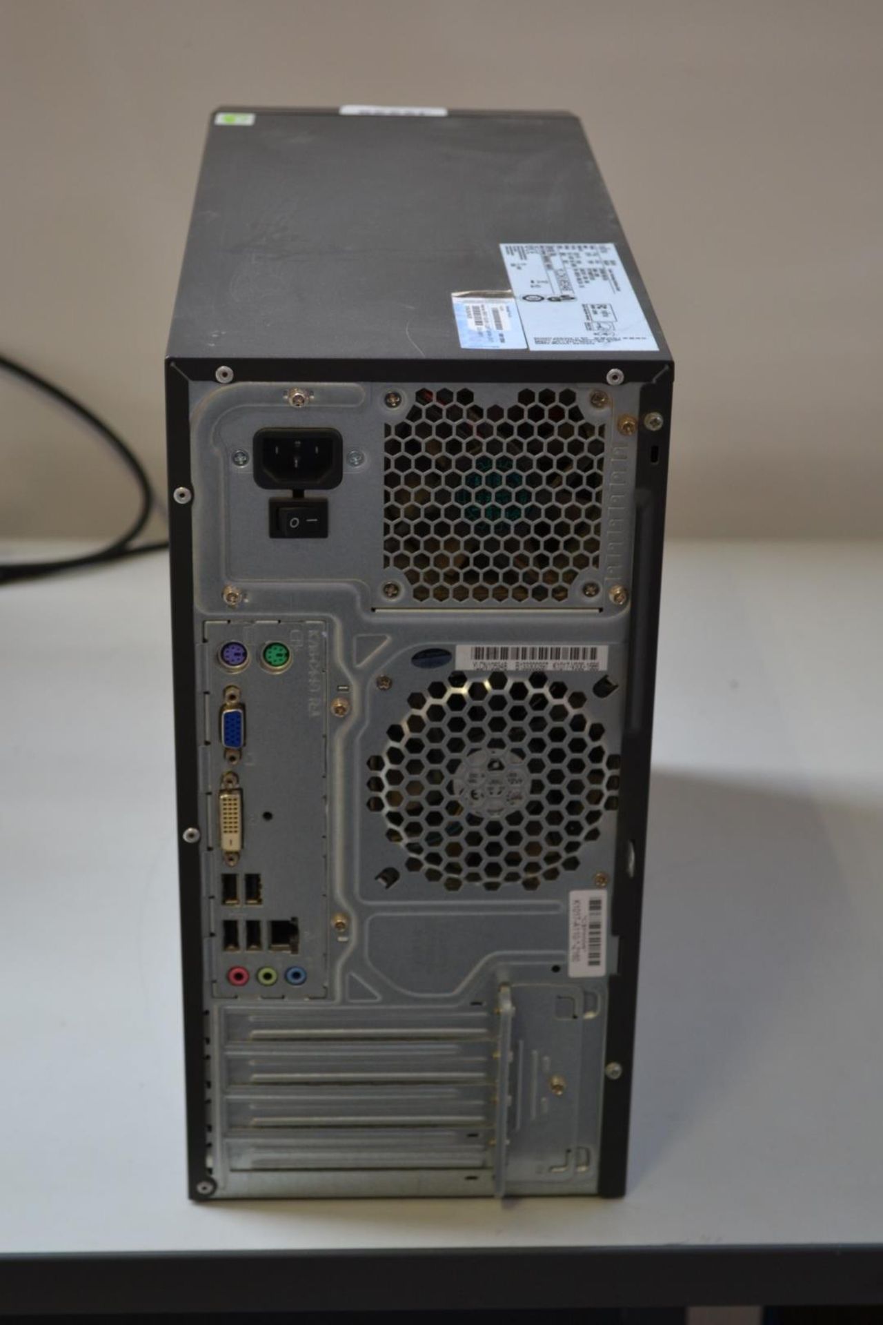 1 x FUJITSU ESPRIMO P400 DESKTOP COMPUTER - Ref J2229 - Image 3 of 4