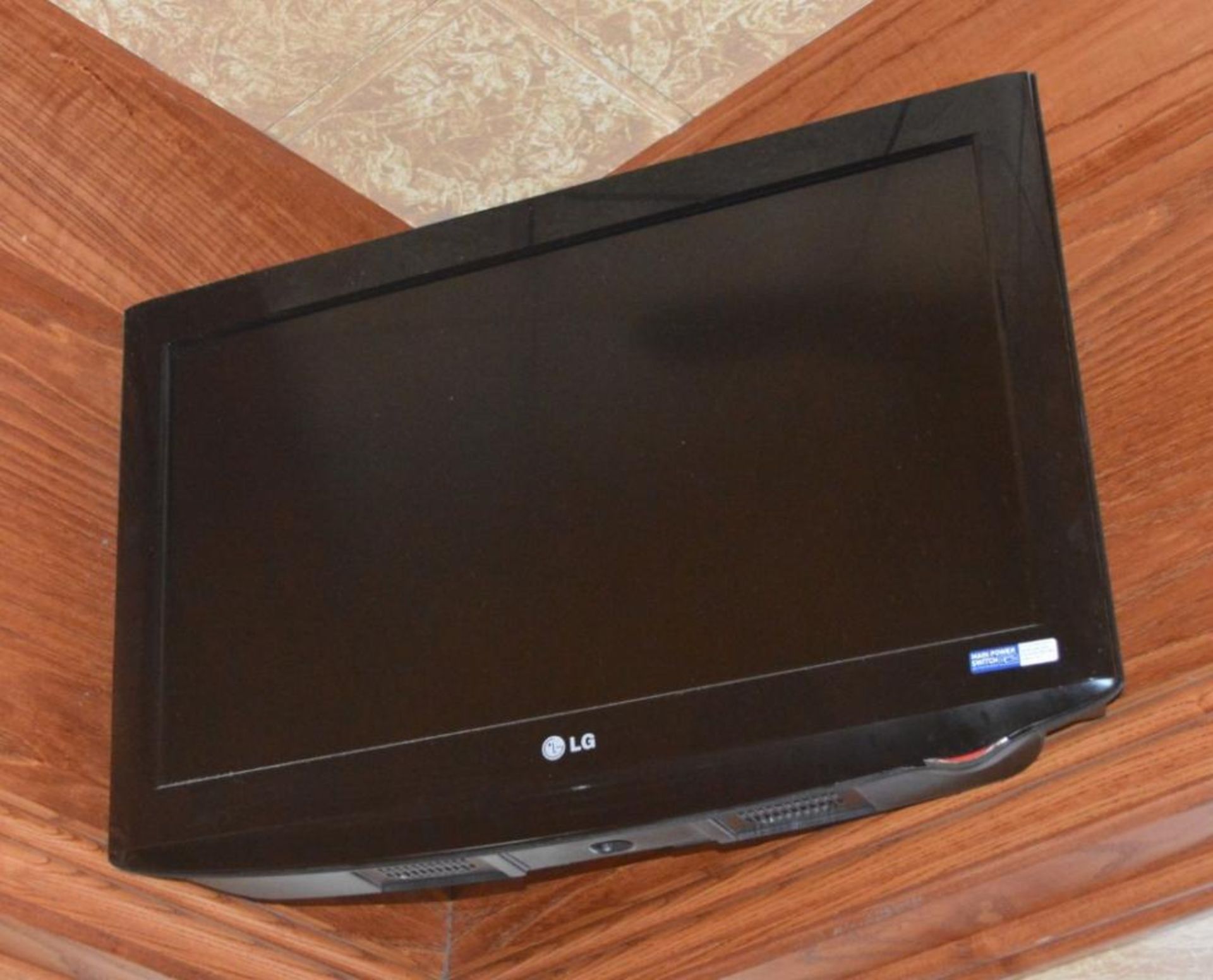 2 x LG 26 Inch Flatscreen Televisions - CL357 - Location: Bolton BL6