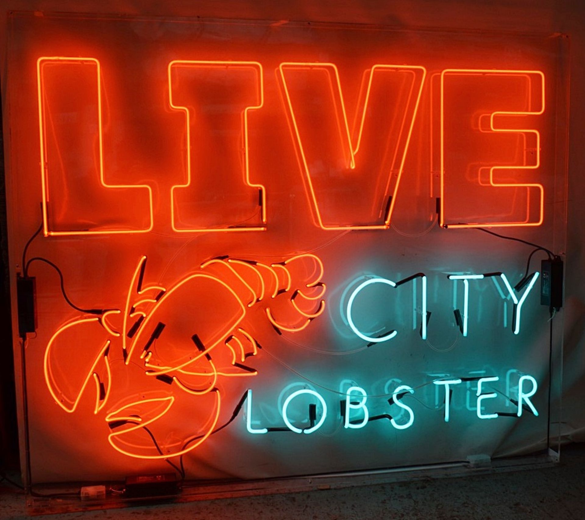 1 x 'LIVE CITY LOBSTER' Neon Sign - 1.8 Metres Wide - Recently Removed From A City Centre Restaurant