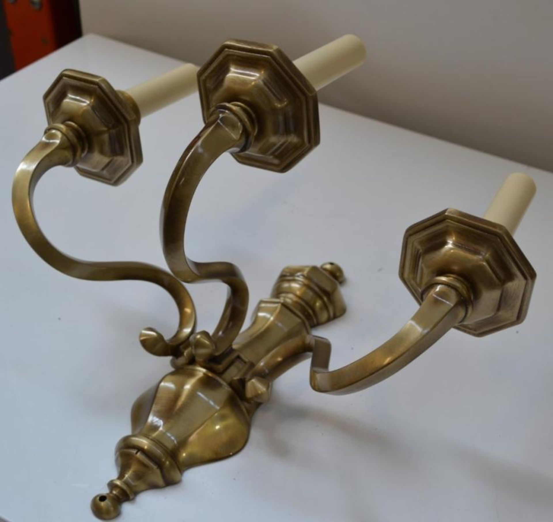 1 x CHELSOM Ornate Wall Light Fitting With Three Arms In A Antique Brass Finish - Dimensions: H32/L4 - Image 2 of 4