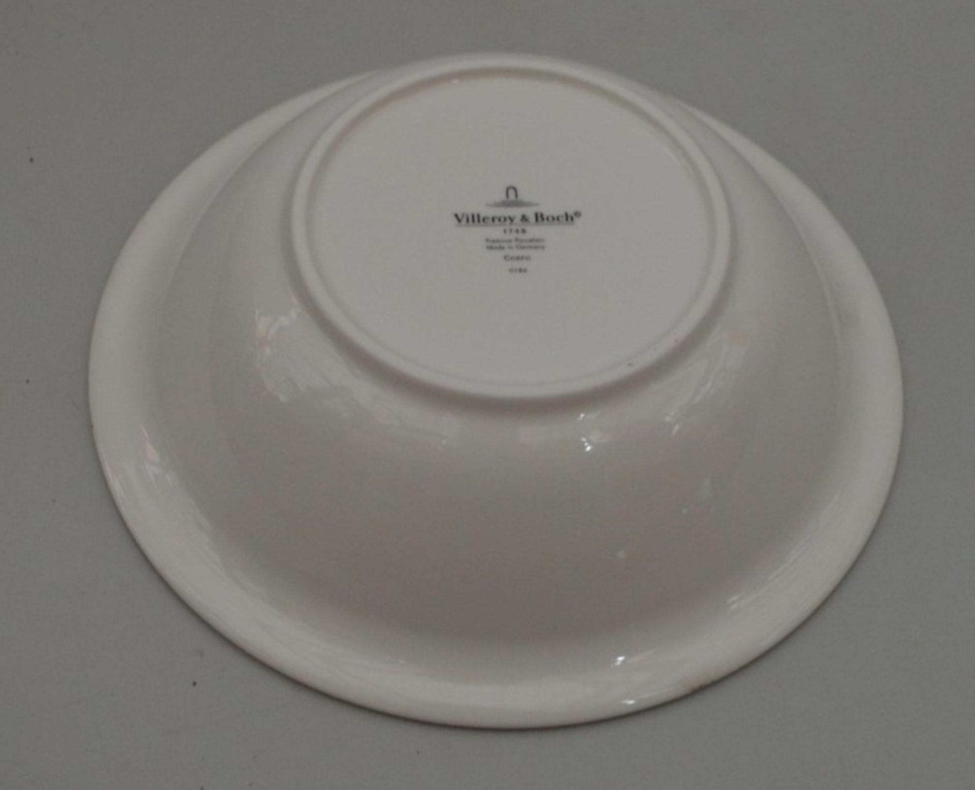 10 x Villeroy & Boch Corpo Salad Bowl (0.75L) W20cm (RRP £117.00) - Ref RC176 Pal2 - CL332 - Locatio - Image 2 of 3