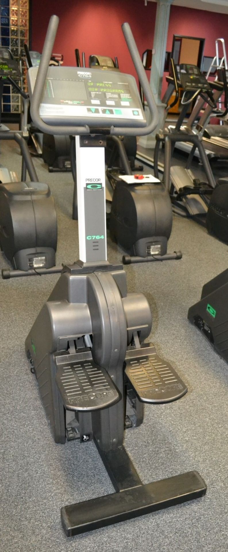 1 x Precor C764 Stepper Step Exercise Machine - Dimensions: H70 x L125 x W60cm  - Ref: J2044/ - Image 3 of 3