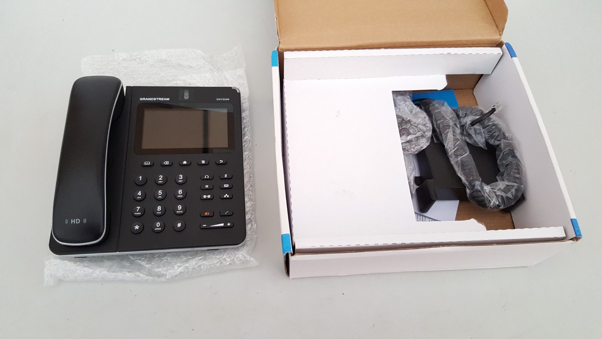 1 x Grandstream GXV3240 Multimedia IP Phone for Android - Ref H487 - CL011 - Location: Altrincham W - Image 4 of 4