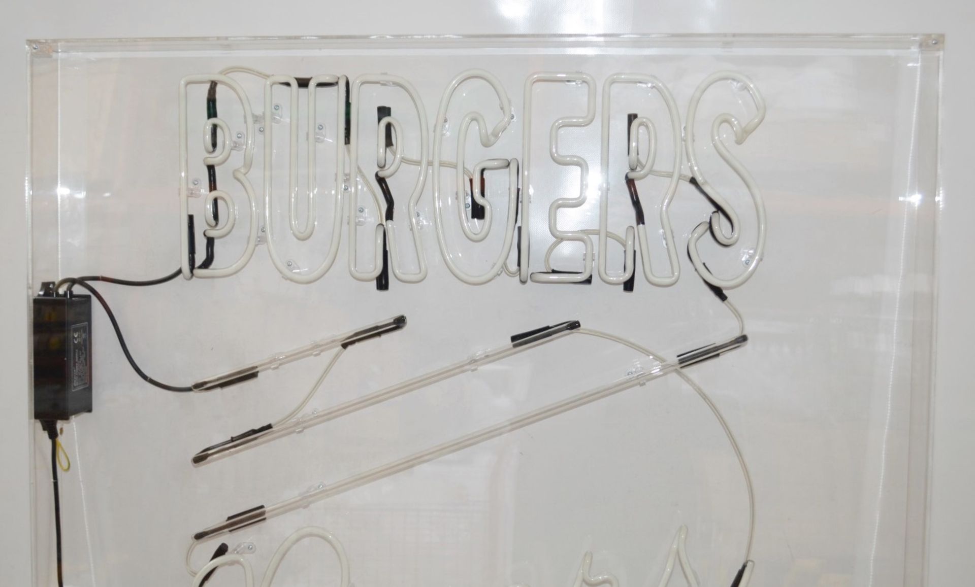 1 x 'BURGERS, BEERS, OYSTERS' Neon Sign - 1.5 Metre Tall - Recently Removed From A Restaurant - M529 - Image 4 of 11