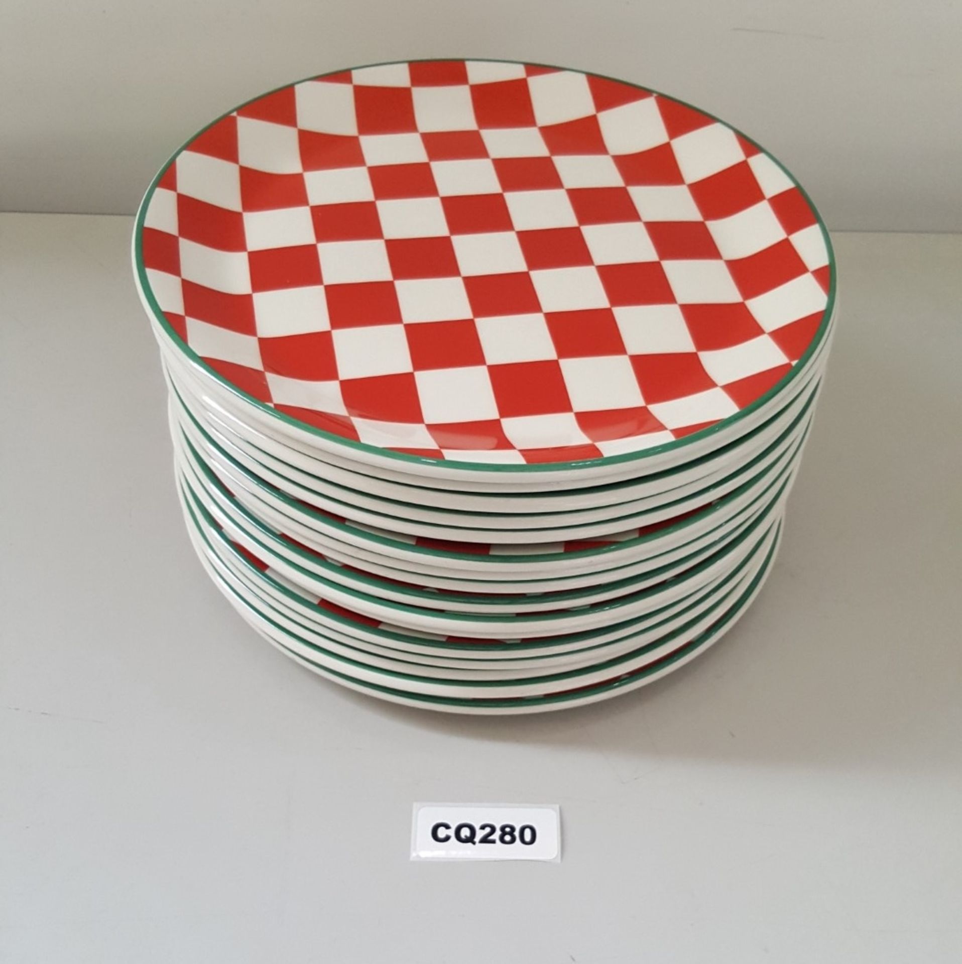 16 x Steelite Plates Checkered Red&White With Green Outline 25CM - Ref CQ280