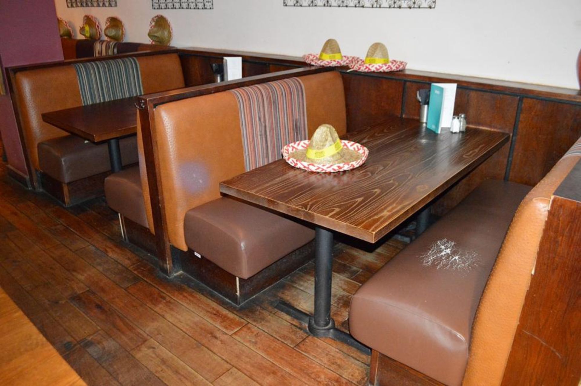 3 x Assorted Pieces Of Upholsted Restaurant Booth Seating - CL367 - Ref CQ-FB207 - Location: Manches