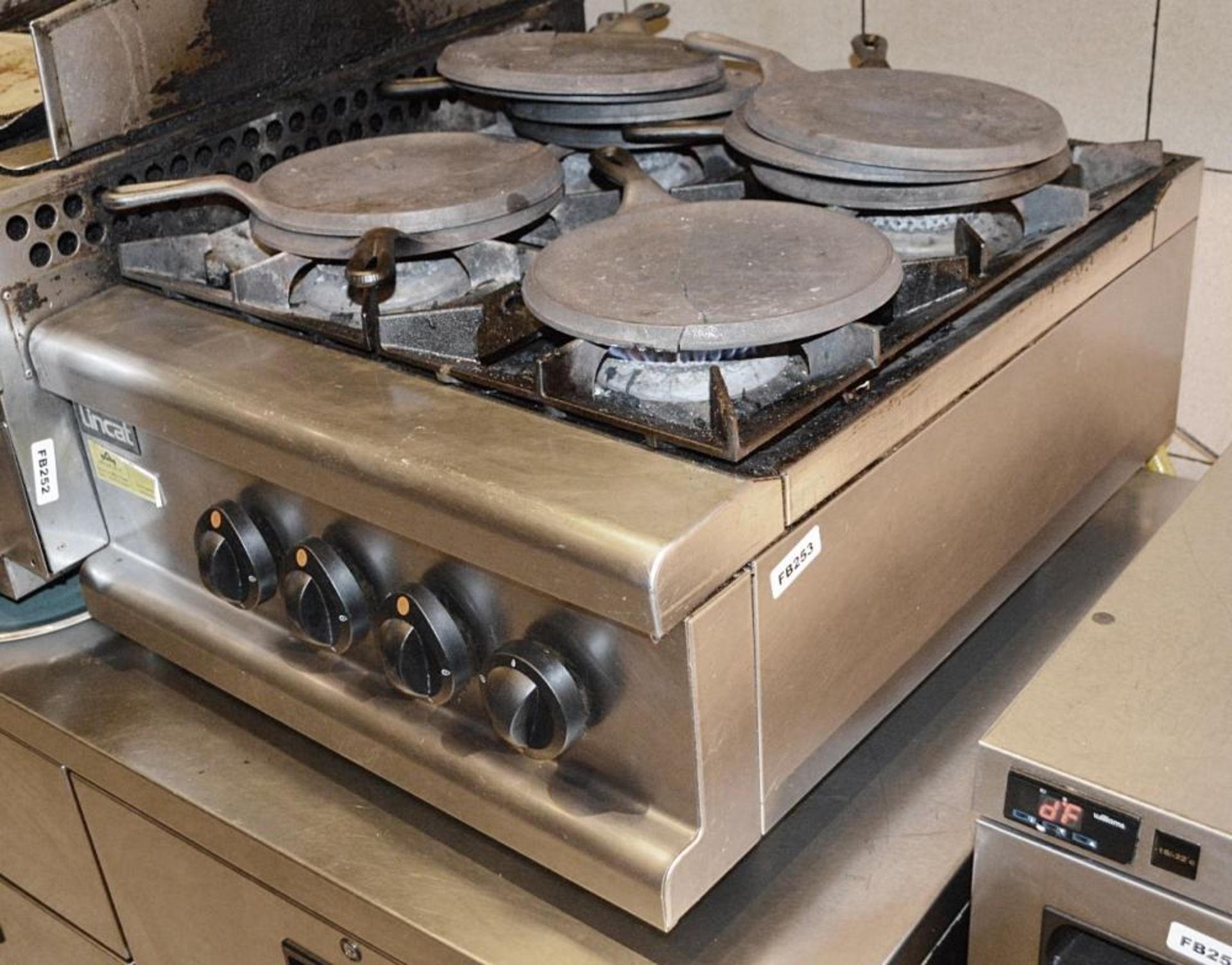 1 x LINCAT 4-Burner Natural Gas Boiling Top / Hob - Dimensions: W60 x D75 x H30cm - CL367 - Ref CQ-F - Image 2 of 2