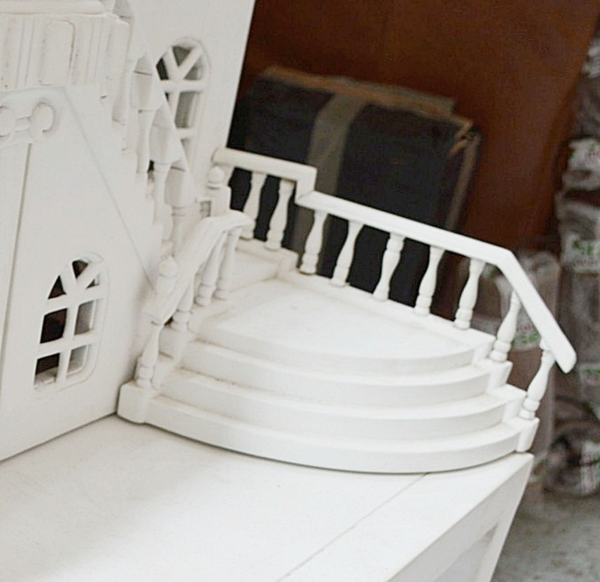 1 x Impressive Bespoke Hand Crafted Wooden Dolls House In White - Image 18 of 19