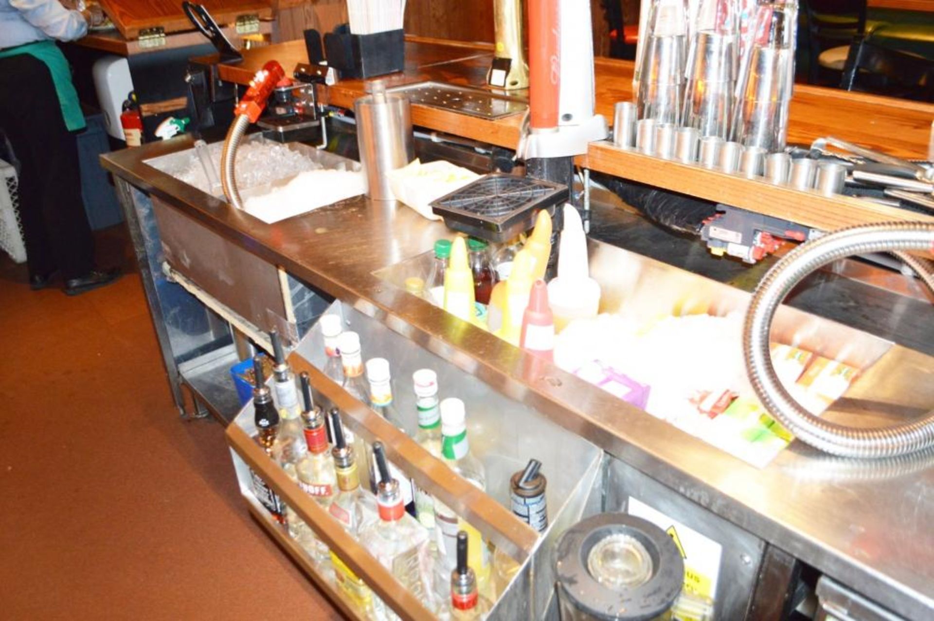 1 x Long Stainless Steel Backbar Workstation Comprising of 3 x Ice Wells, 1 x Handwash Basin and 2 x - Image 13 of 13