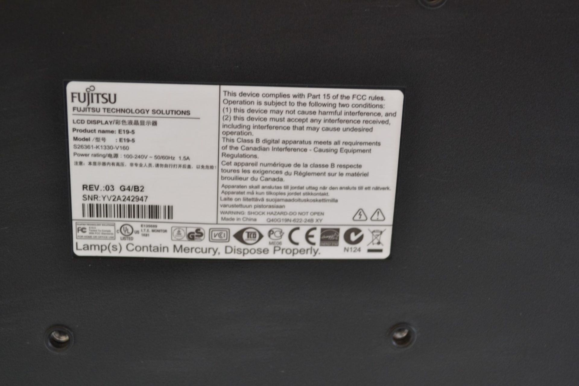 1 x Fujitsu E19-5 19-inch TFT LCD PC Monitor - Ref J2261 - Image 3 of 3