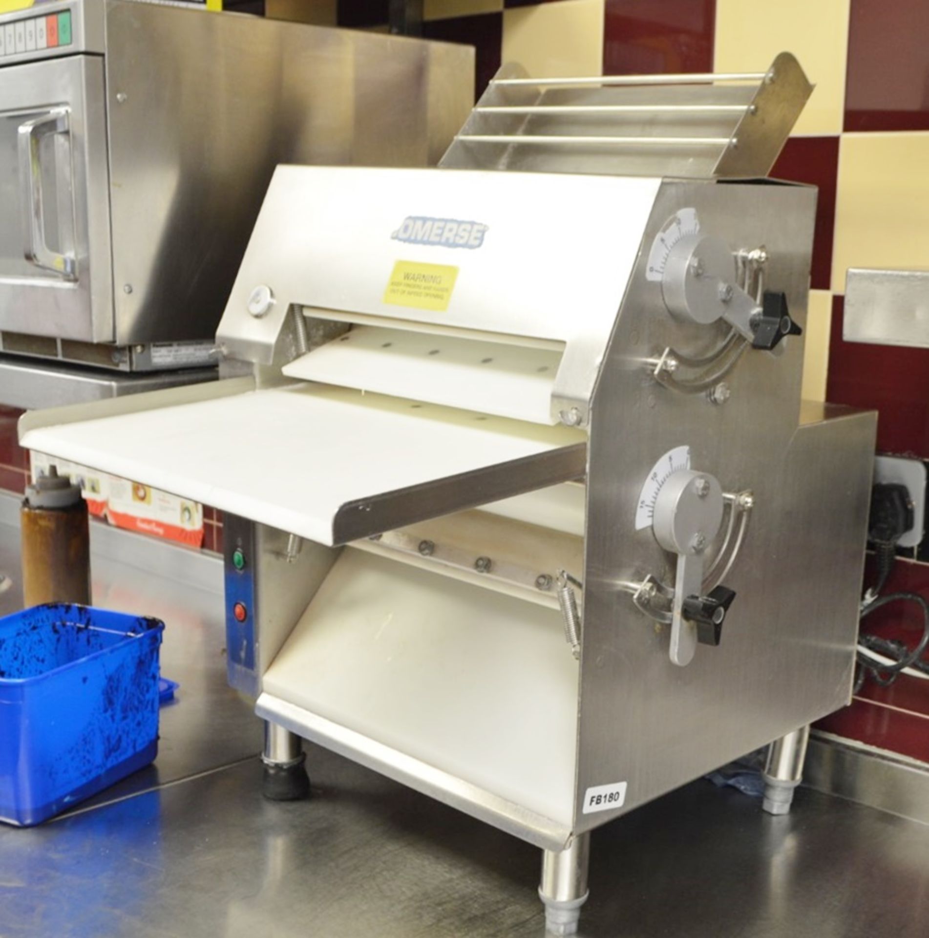 1 x Somerset Dough Roller - Model CDR1550 - Suitable For Pizza, Naans, Chatati Wraps etc - Ref FB180