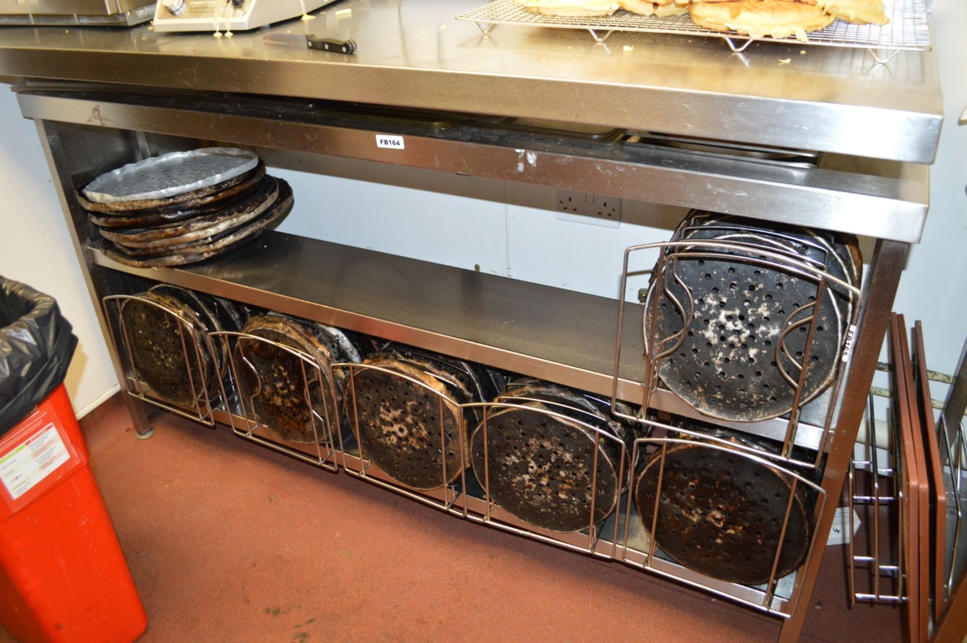 6 x Pizza Tray Stands With Pizza Trays - Ref FB165 - CL357 - Location: Bolton BL6 - Image 2 of 2