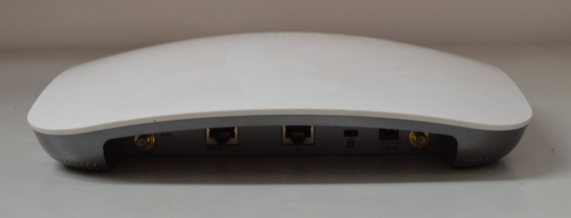 1 x NETGEAR WNDAP360 ProSafe Wireless Access Point - Ref TP325 - Bild 2 aus 3