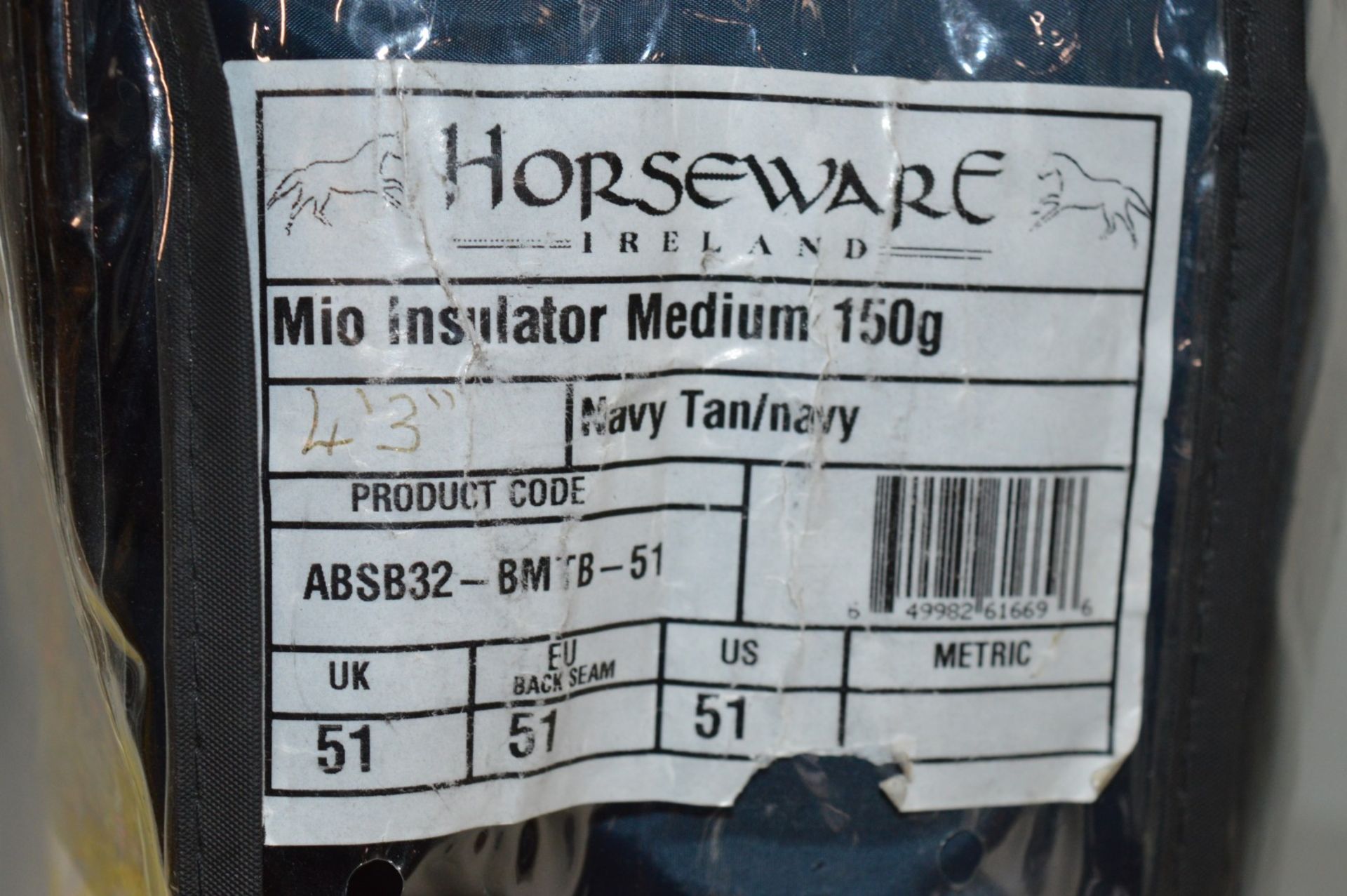 1 x Horseware Mio Insulator - Medium 150g in Navy - Size UK 51 - Product Code ABSB32-BMTB-51 - New - Image 3 of 5