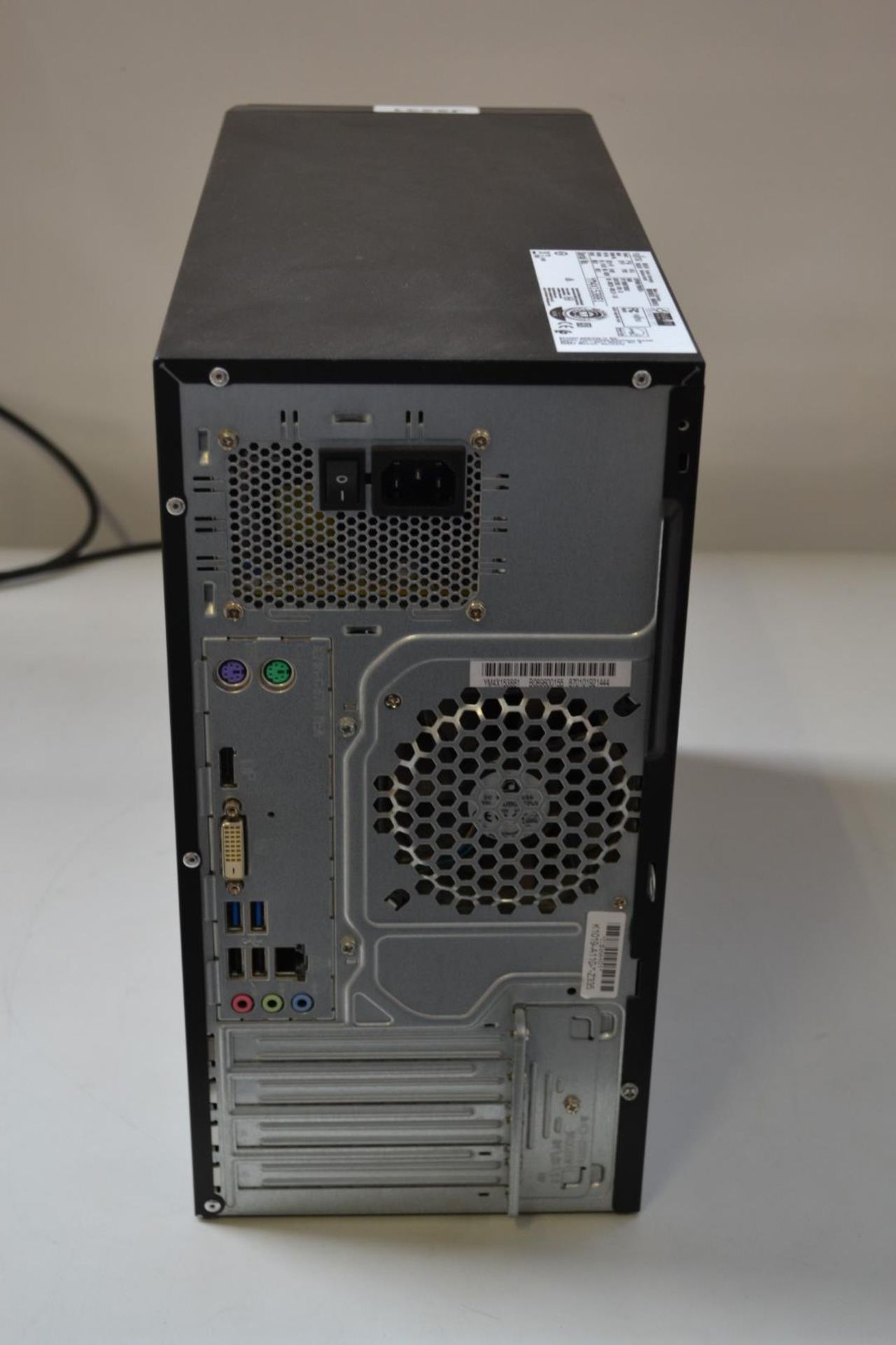 1 x Fujitsu Esprimo P556 E85 Desktop COMPUTER - Ref J2231 - Image 4 of 5