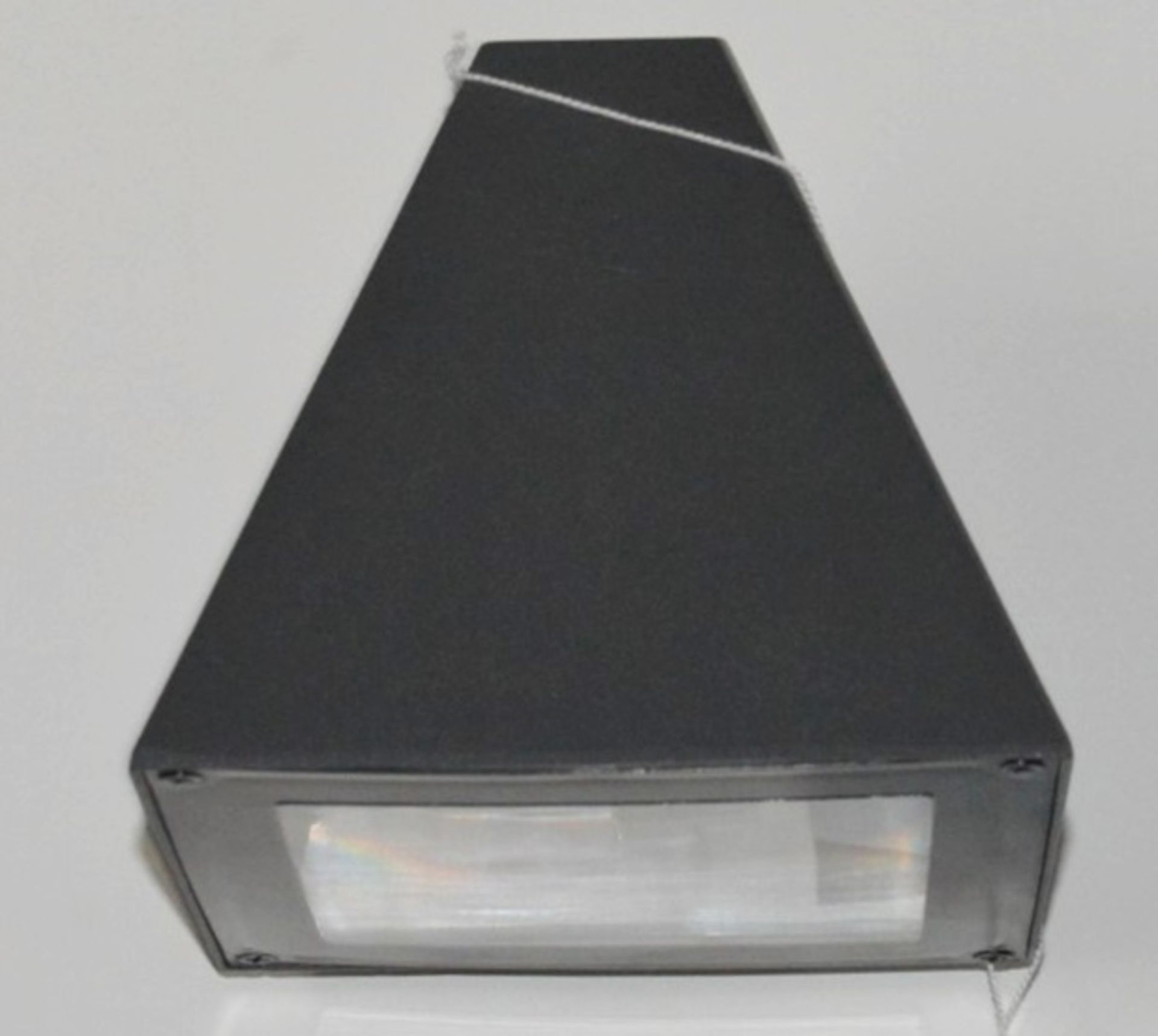 1 x Outdoor 1-Light Wall Bracket Pyramid Light - Dark Grey Finish - IP54 Rated - Image 2 of 2