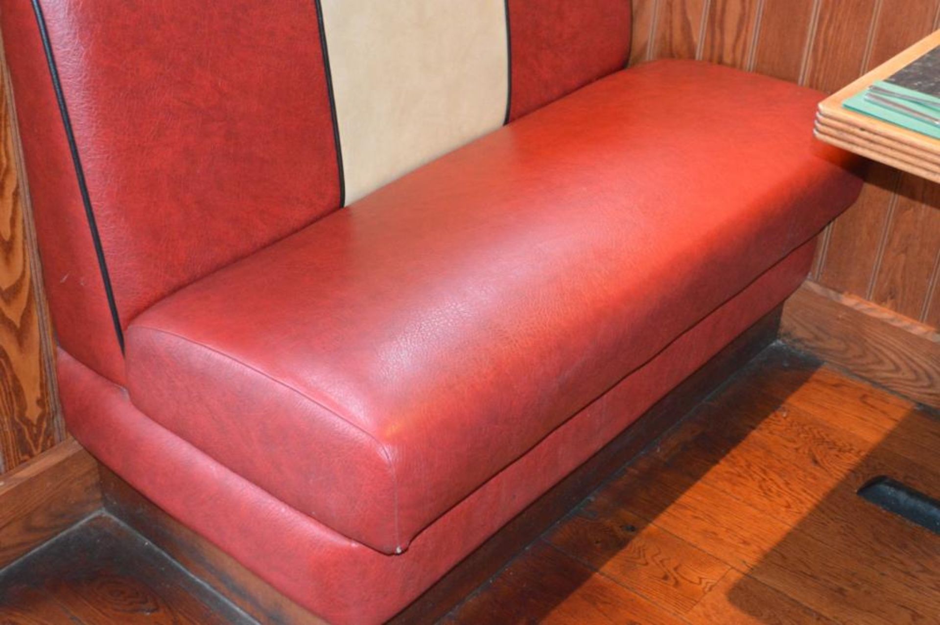 1 x Seating Bench in a 1950's Retro American Diner Design - Upholstered With Red and Cream Faux Leat - Image 2 of 5