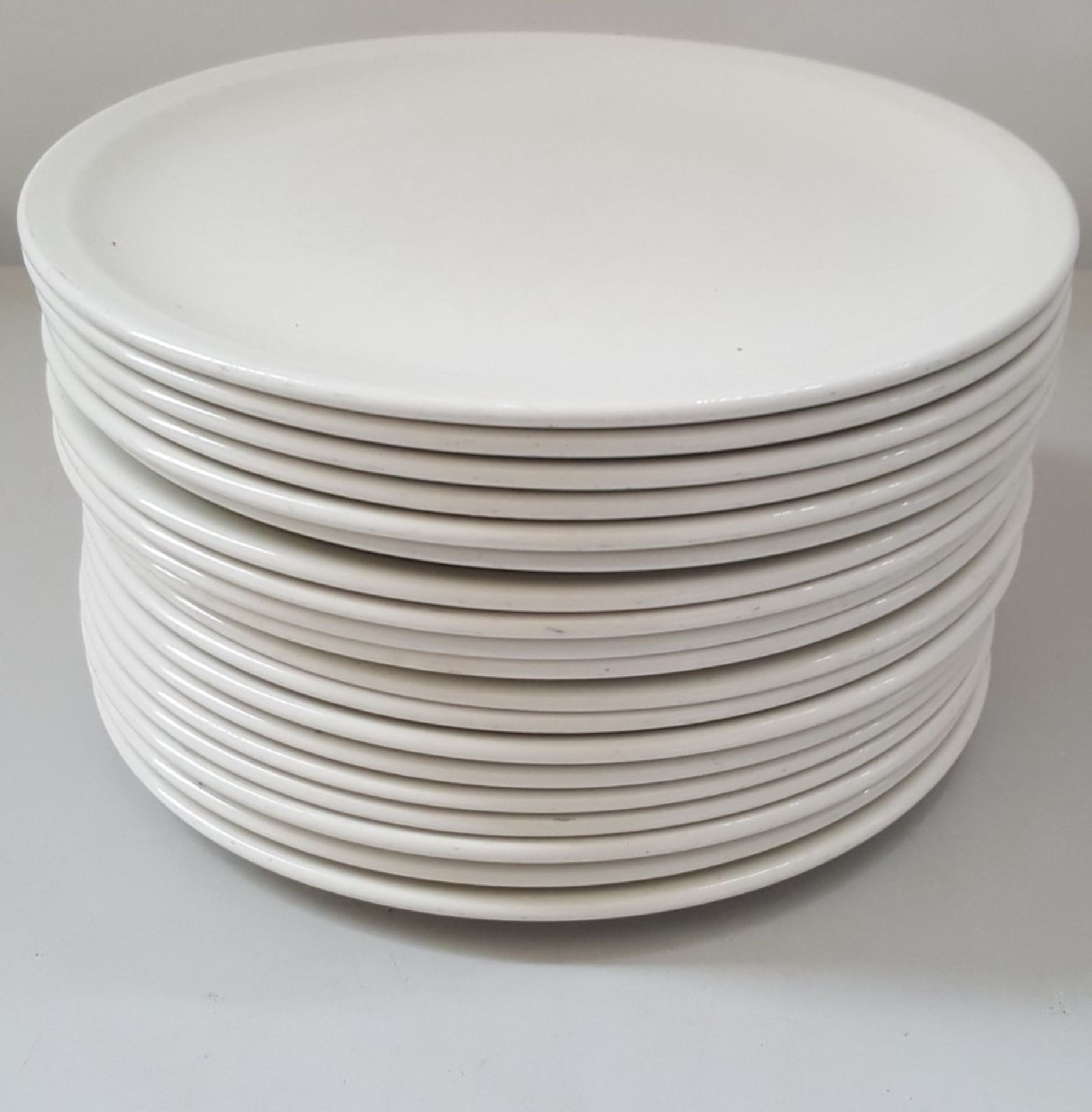 19 x Steelite Pizza Plates White 28CM - Ref CQ277 - Image 2 of 4