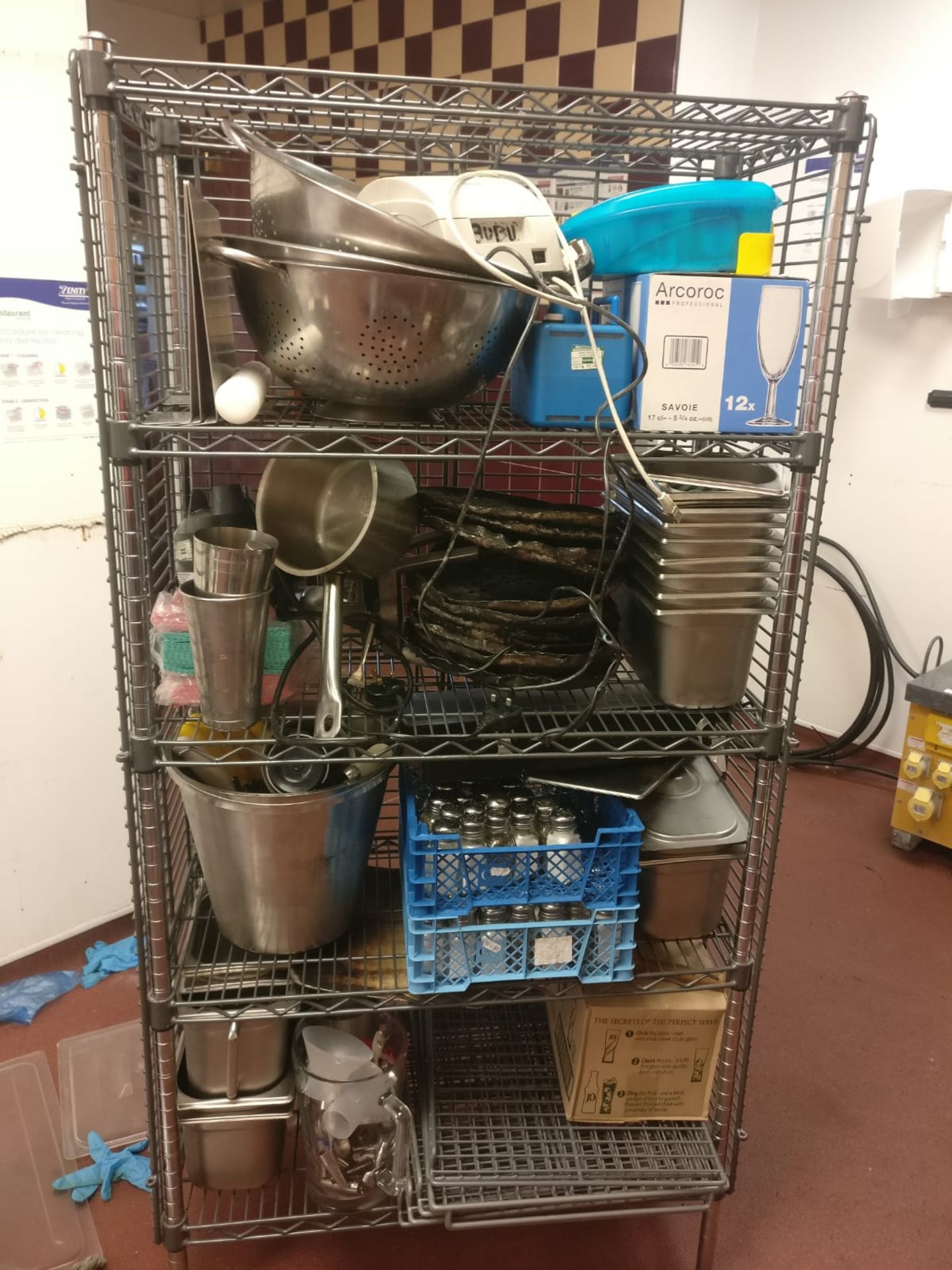 1 x Contents of Shelf Unit - Includes Various Commercial Kitchen Equipment Includes Blender, Receipt